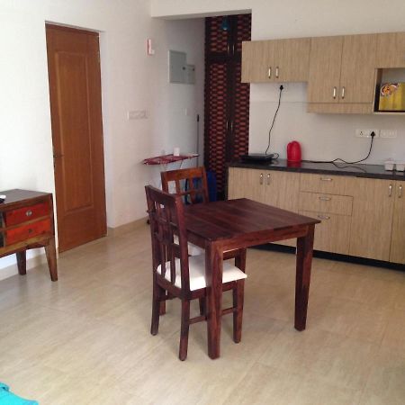 Studio And One Bedroom Apartment In Riviera Sapphire, Siolim Exteriör bild